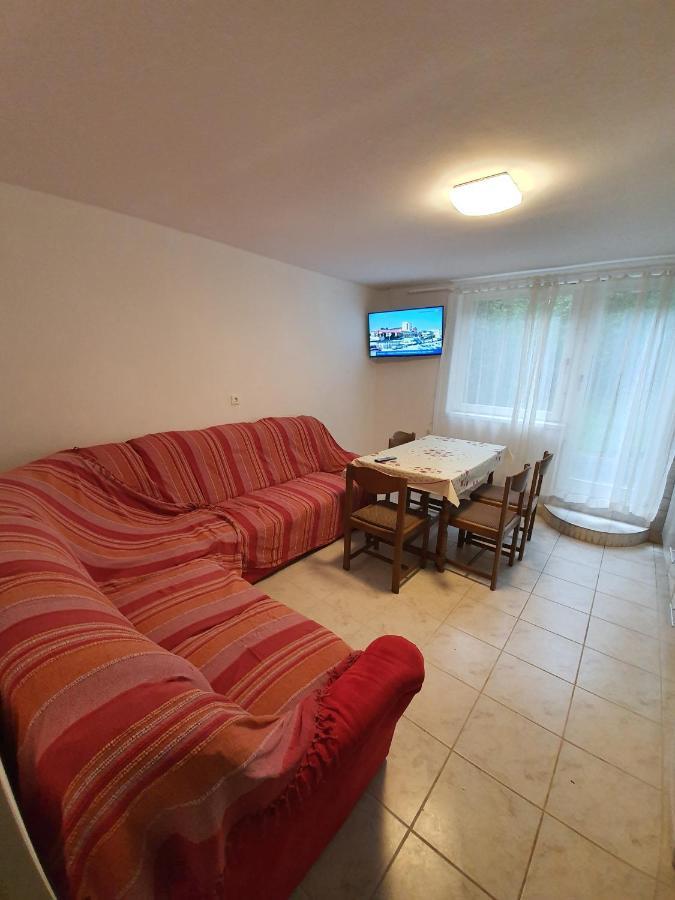Apartman Runolist Delnice Exteriör bild